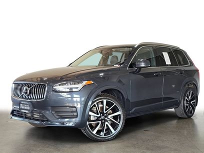 Used 2021 Volvo XC90 T6 Momentum w/ Advanced Package