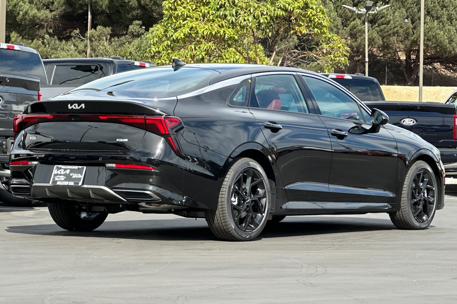 New 2027 Kia K5 GT-Line w/ GT-Line Premium Package FWD image 4