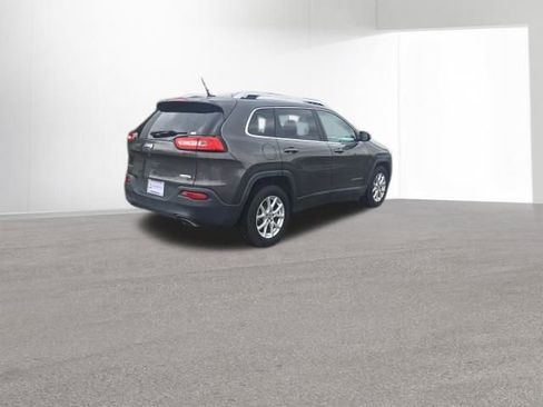 Used 2015 Jeep Cherokee Latitude w/ Comfort/Convenience Group AWD/4WD image 6