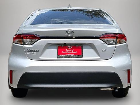 Used 2026 Toyota Corolla LE FWD image 6