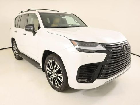 New 2026 Lexus LX 700h Luxury image 6