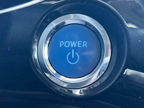 Certified 2021 Toyota Prius LE image 22