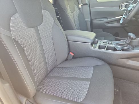 New 2026 Kia Sorento LX FWD image 21