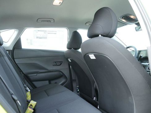 New 2026 Hyundai Kona SE image 13