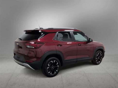 Used 2023 Chevrolet TrailBlazer LT w/ Convenience Package image 8