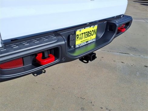 New 2025 Jeep Gladiator Rubicon image 18