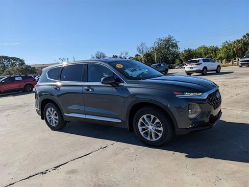 Used 2020 Hyundai Santa Fe SEL image 2