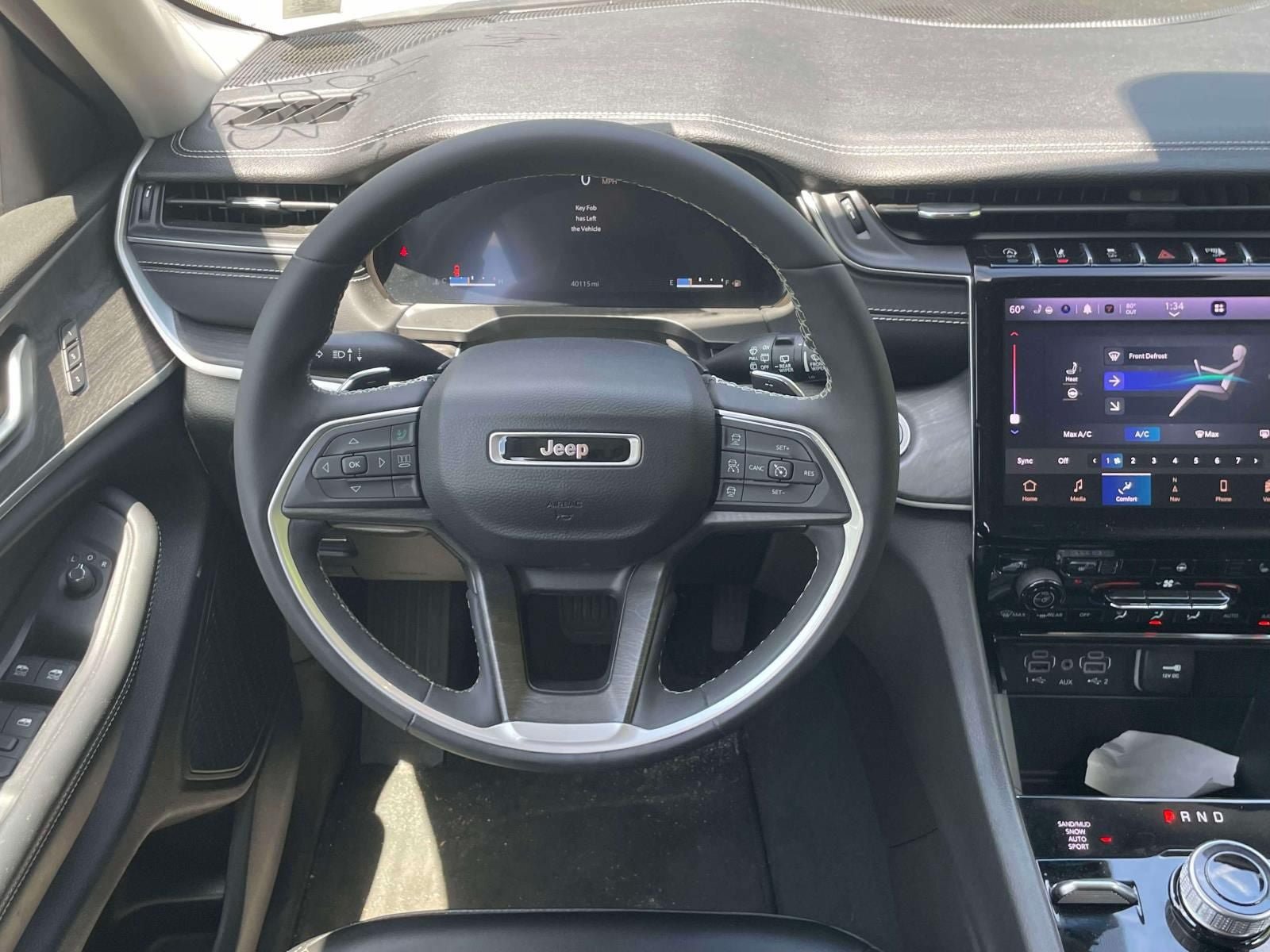 Used 2023 Jeep Grand Cherokee Limited AWD/4WD image 13