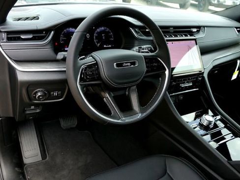 New 2025 Jeep Grand Cherokee L Overland w/ Trailer Tow Package image 7