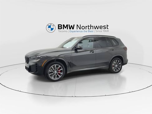 New 2026 BMW X5 xDrive50e w/ M Sport Package AWD/4WD image 10