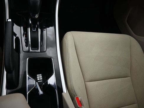 Used 2016 Honda Accord EX image 18