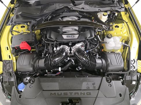 Used 2025 Ford Mustang GT Premium w/ GT Performance Package RWD image 70