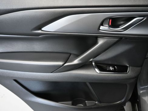 Used 2019 MAZDA CX-9 Touring image 27