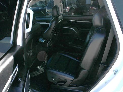 Used 2020 Kia Telluride S image 9