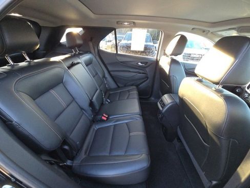Used 2024 Chevrolet Equinox Premier image 26