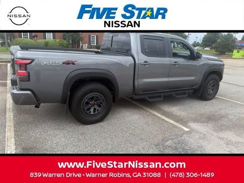Used 2025 Nissan Frontier PRO-4X w/ Pro Convenience Package AWD/4WD image 10