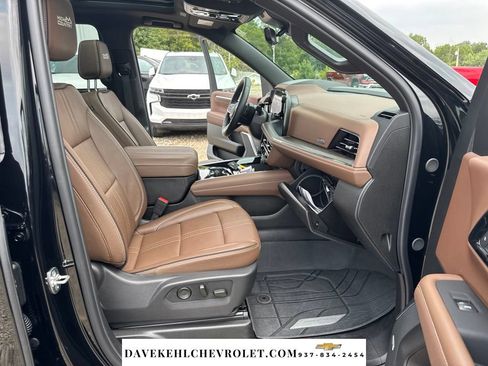 Used 2026 Chevrolet Suburban High Country w/ Sun And Tow Package AWD/4WD image 50