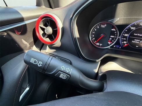 Used 2023 Chevrolet Blazer RS image 31