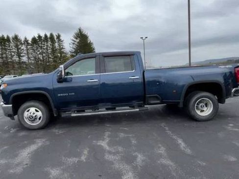 Used 2021 Chevrolet Silverado 3500 LTZ AWD/4WD image 5
