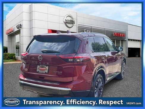 Used 2025 Nissan Rogue Platinum w/ Tech Package AWD/4WD image 6