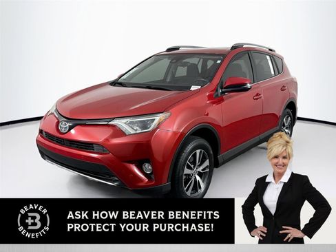 Used 2017 Toyota RAV4 XLE FWD image 1