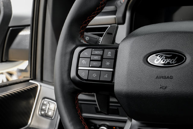 Used 2025 Ford F150 Raptor AWD/4WD image 19