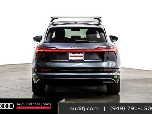 Used 2023 Audi e-tron Premium w/ Convenience Plus Package image 4
