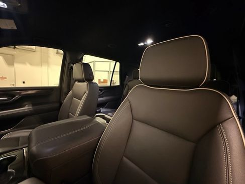 Used 2026 GMC Yukon Elevation AWD/4WD image 20
