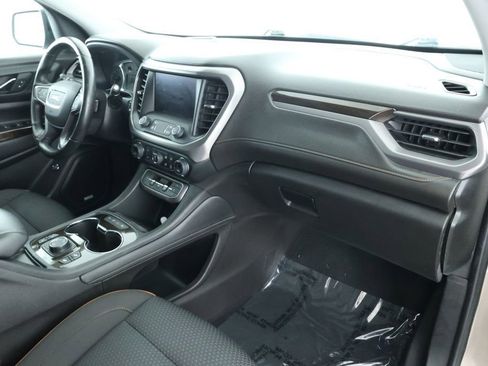 Used 2022 GMC Acadia AT4 image 25