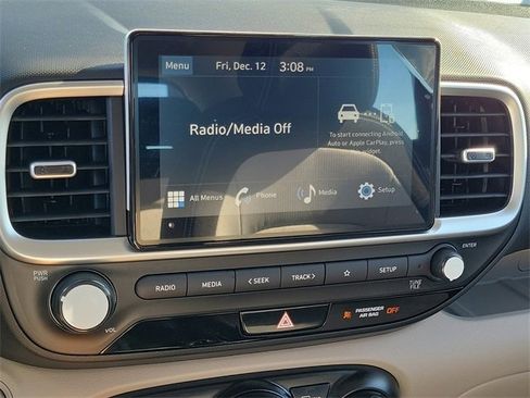 New 2026 Hyundai Venue SEL image 9