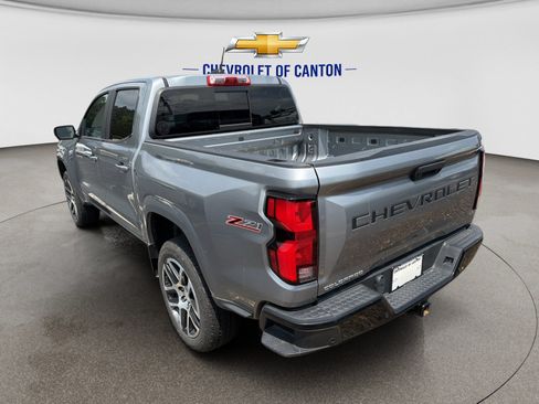 Used 2023 Chevrolet Colorado Z71 w/ Z71 Convenience Package 2 AWD/4WD image 6