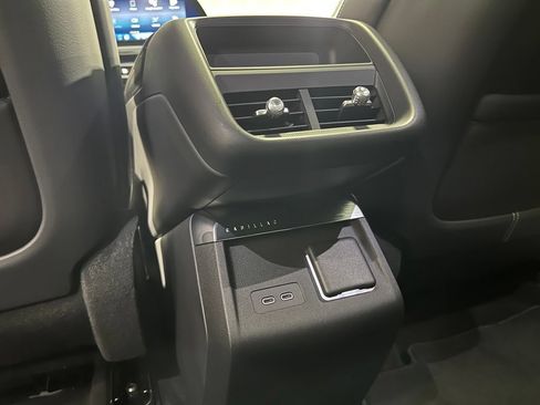 Used 2024 Cadillac Lyriq Luxury RWD image 19