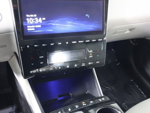 Used 2022 Hyundai Tucson Limited image 15