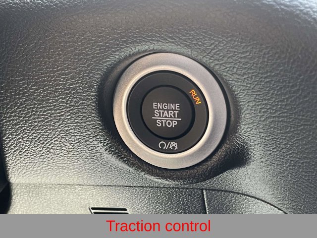 New 2027 Chrysler Pacifica Select FWD image 24