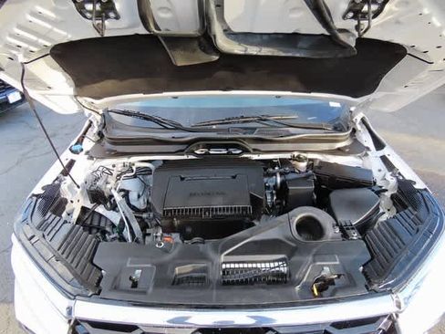 Certified 2023 Honda Pilot Touring image 11