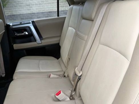 Used 2016 Toyota 4Runner SR5 Premium AWD/4WD image 34