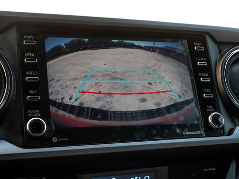 Used 2021 Toyota Tacoma TRD Off-Road image 22