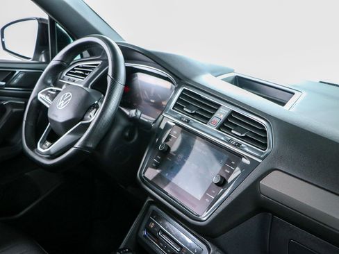 Used 2023 Volkswagen Tiguan SE R-Line AWD/4WD image 26