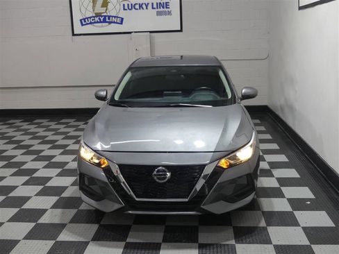 Used 2020 Nissan Sentra SV image 3