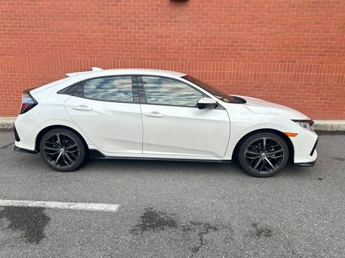 Used 2020 Honda Civic Sport image 2