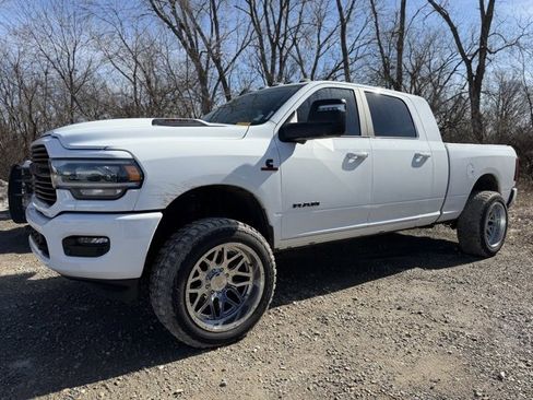 Used 2024 RAM 2500 Laramie w/ Night Edition image 2