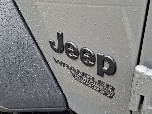 Certified 2021 Jeep Wrangler Unlimited Sport image 30