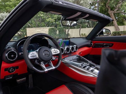 Used 2020 Mercedes-Benz AMG GT C image 17