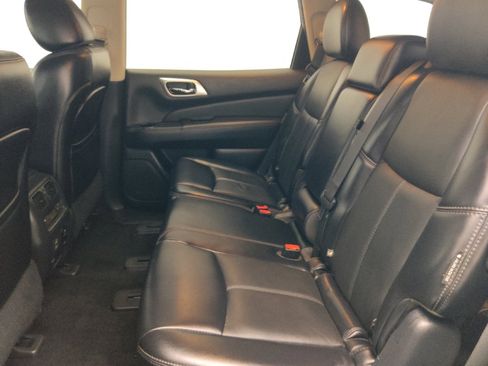 Used 2018 Nissan Pathfinder SL w/ SL Premium Package FWD image 18