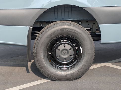 New 2026 Mercedes-Benz Sprinter 2500 image 13
