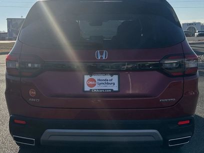 New 2025 Honda Pilot Touring