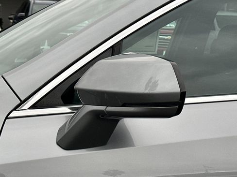 Used 2024 Cadillac XT4 Premium Luxury image 54