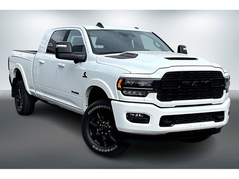Used 2023 RAM 2500 Limited image 3