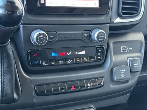 New 2026 RAM ProMaster 3500 w/ Quick Order Package 22G SLT image 20