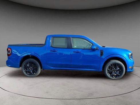 New 2026 Ford Maverick Lobo image 10